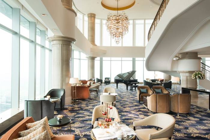 The Peacock Alley lounge at Waldorf Astoria Chengdu.